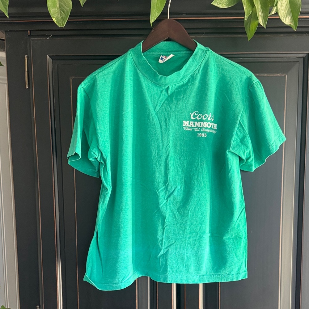 VINTAGE MAMMOTH TEE